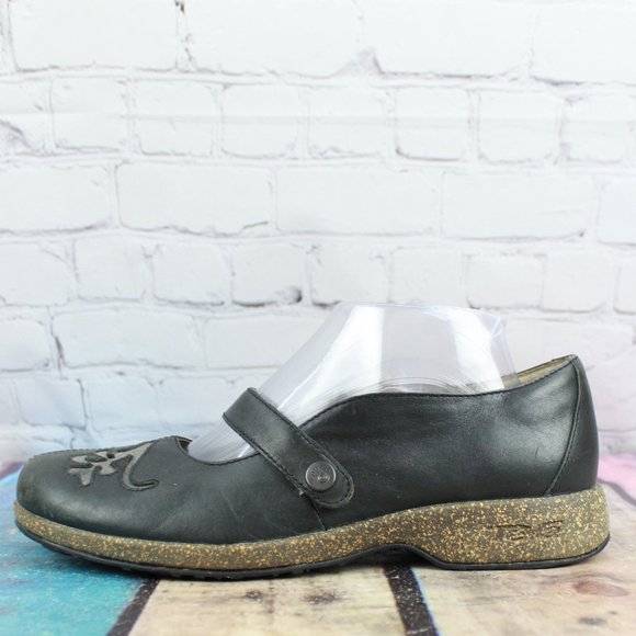 teva mary jane shoes